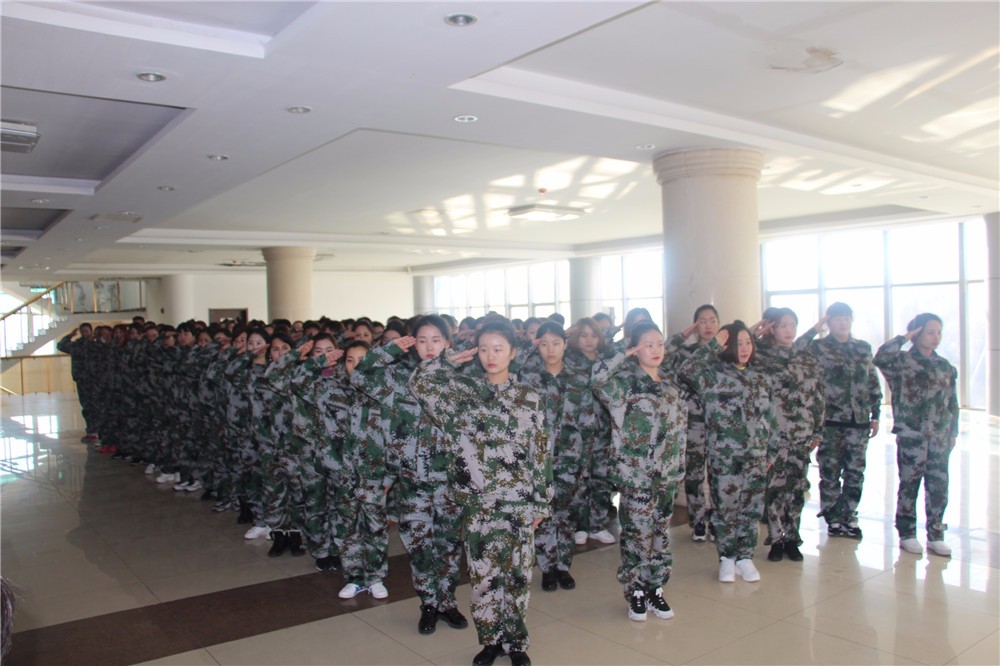 [杭州建德拓展基地]-個(gè)人蛻變一日戰(zhàn)狼特訓(xùn)拓展活動(dòng)