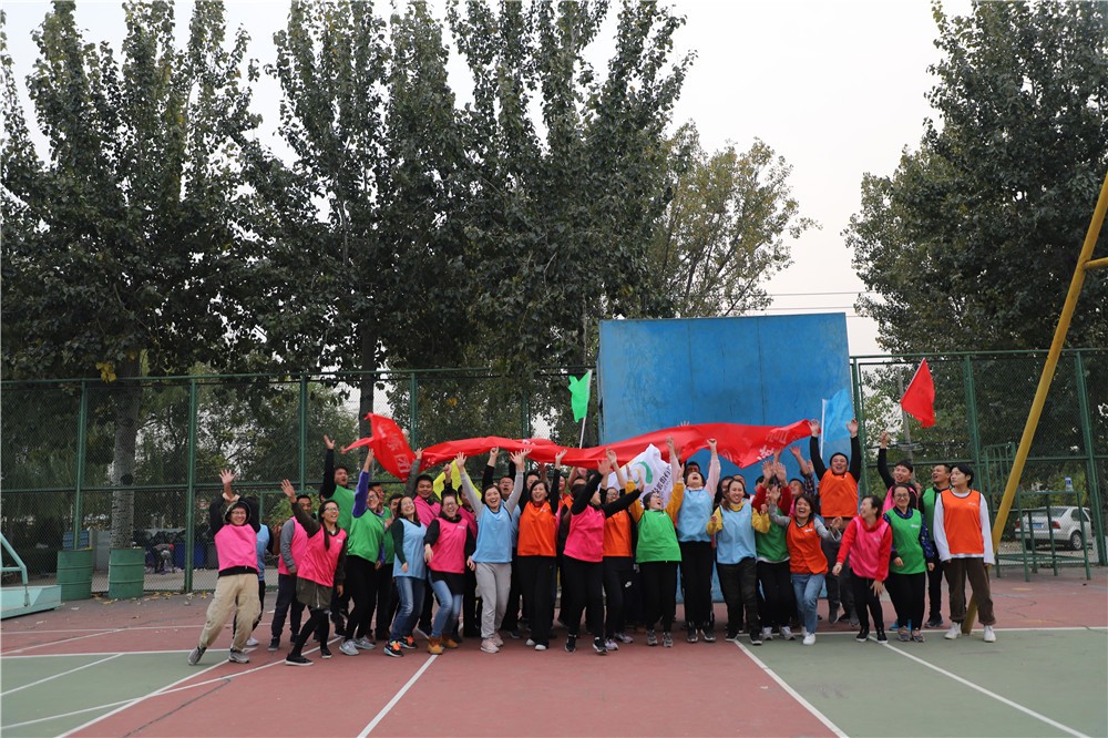 [瑤臺(tái)山莊拓展基地]+場地團(tuán)建一日活動(dòng)