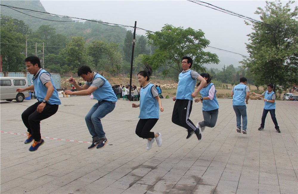 [豐寧壩上盛源山莊拓展基地]+場(chǎng)地拓展兩日?qǐng)F(tuán)建