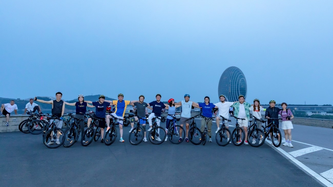「騎行雁棲湖，凝聚團(tuán)隊(duì)力！」 一日騎行團(tuán)建，挑戰(zhàn)與美景同行！