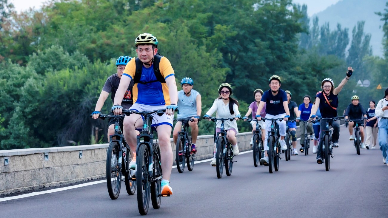 「騎行雁棲湖，凝聚團(tuán)隊(duì)力！」 一日騎行團(tuán)建，挑戰(zhàn)與美景同行！